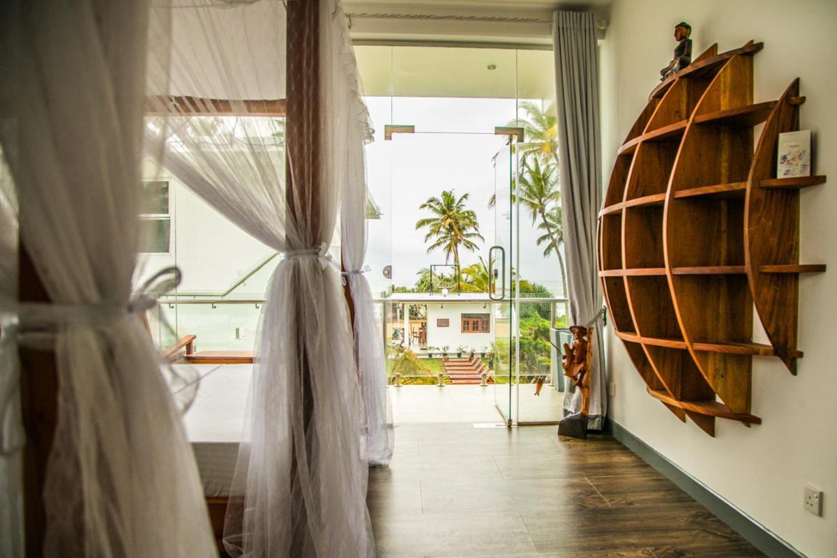 Infinity Of Sri Lanka Hotel Paiyagala Exterior photo