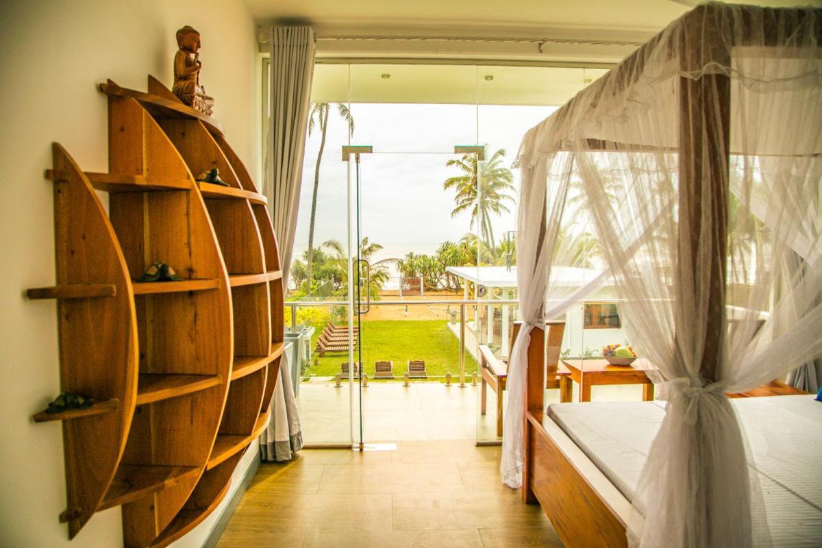 Infinity Of Sri Lanka Hotel Paiyagala Exterior photo
