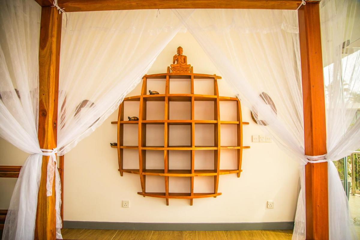 Infinity Of Sri Lanka Hotel Paiyagala Exterior photo